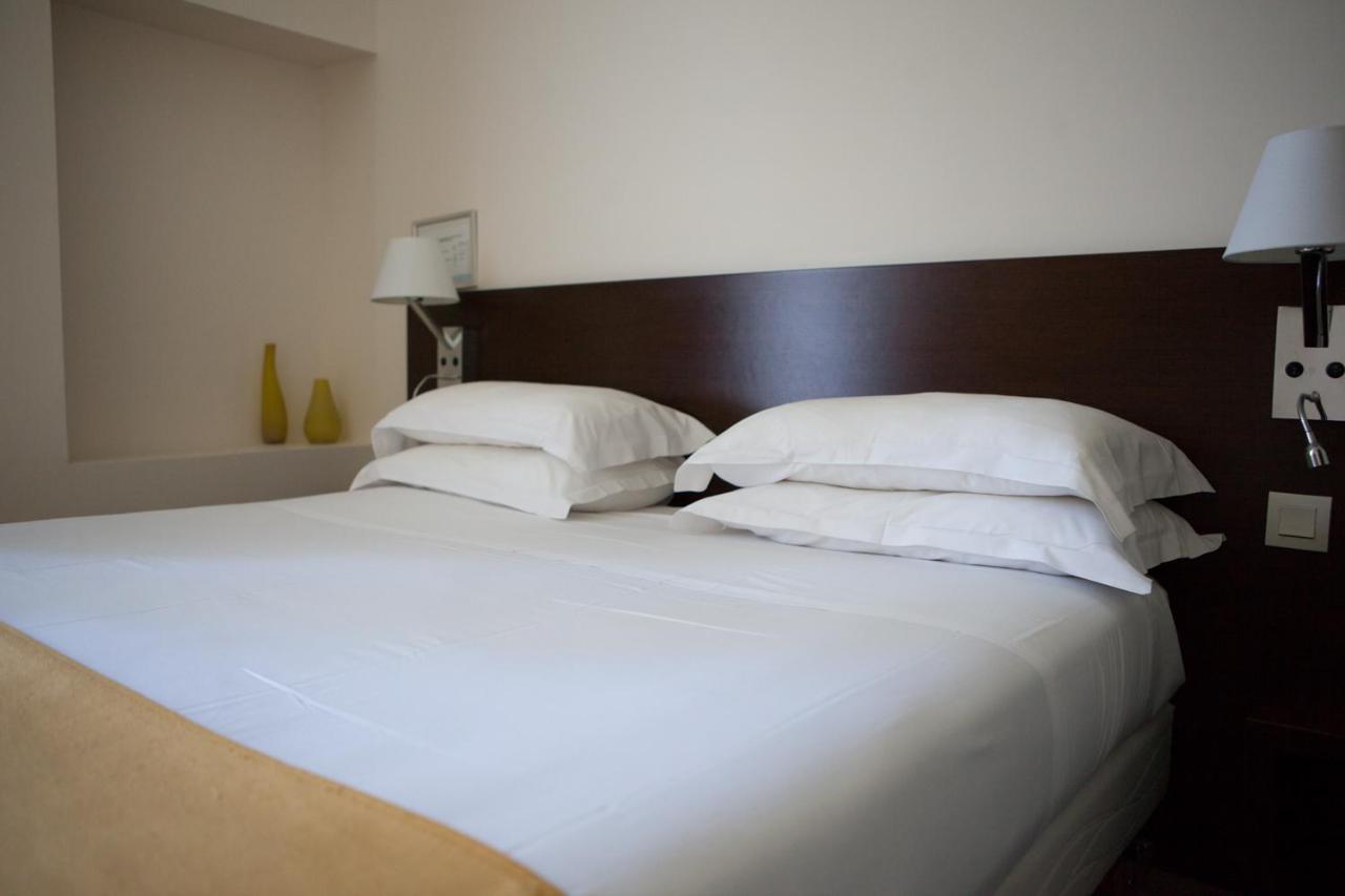 Hotel La Beauze Обюсон Екстериор снимка