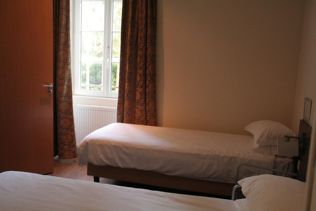 Hotel La Beauze Обюсон Стая снимка